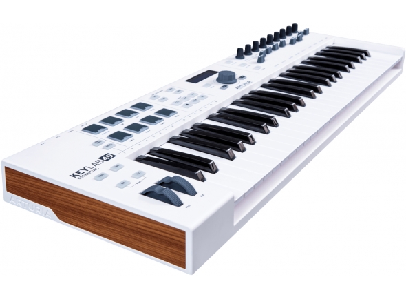 arturia-keylab-essential-49_5b3651bfe374d.jpg