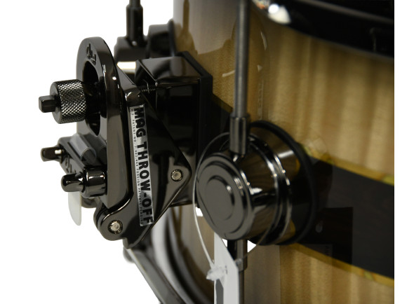 dw-collectors-series-6-piece-shell-pack-candy-black-burst-over-sycamore-with-ziricote-inlay_68f0b28301272.jpg