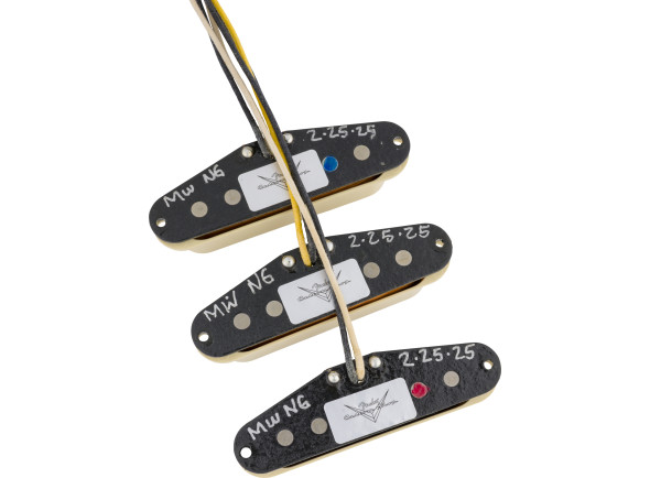 fender-ancho-poblano-strat-set_691c9c150fd6a.jpg