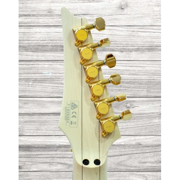 ibanez-steve-vai-signature-jem7v-white_5ecc009d39081.webp