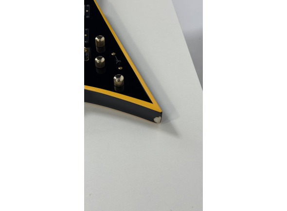 jackson-rrx24-black-w-yellow-bevels-b-stock_68110a00a11a2.jpg